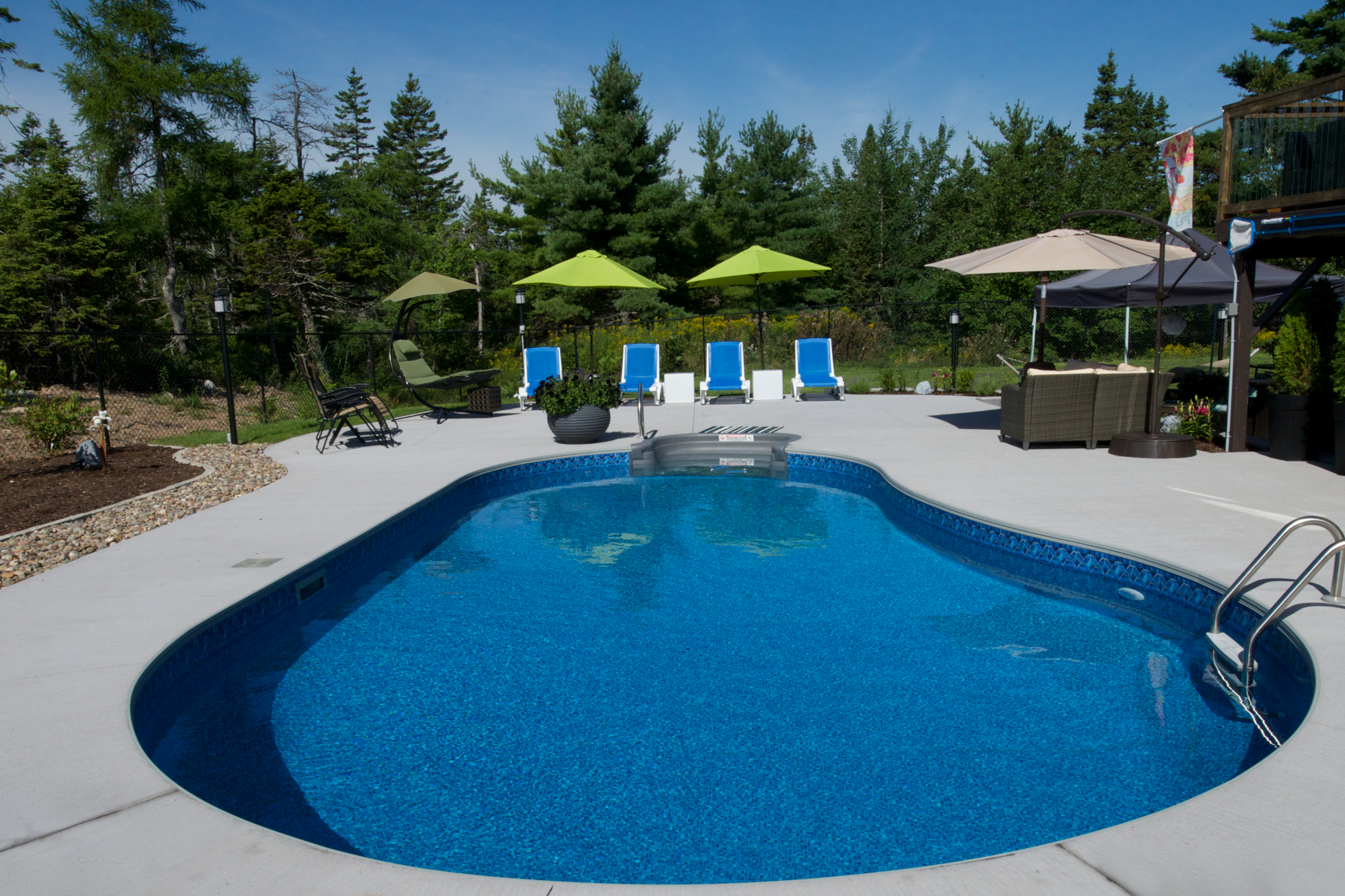 Beaverbank R&R Pools