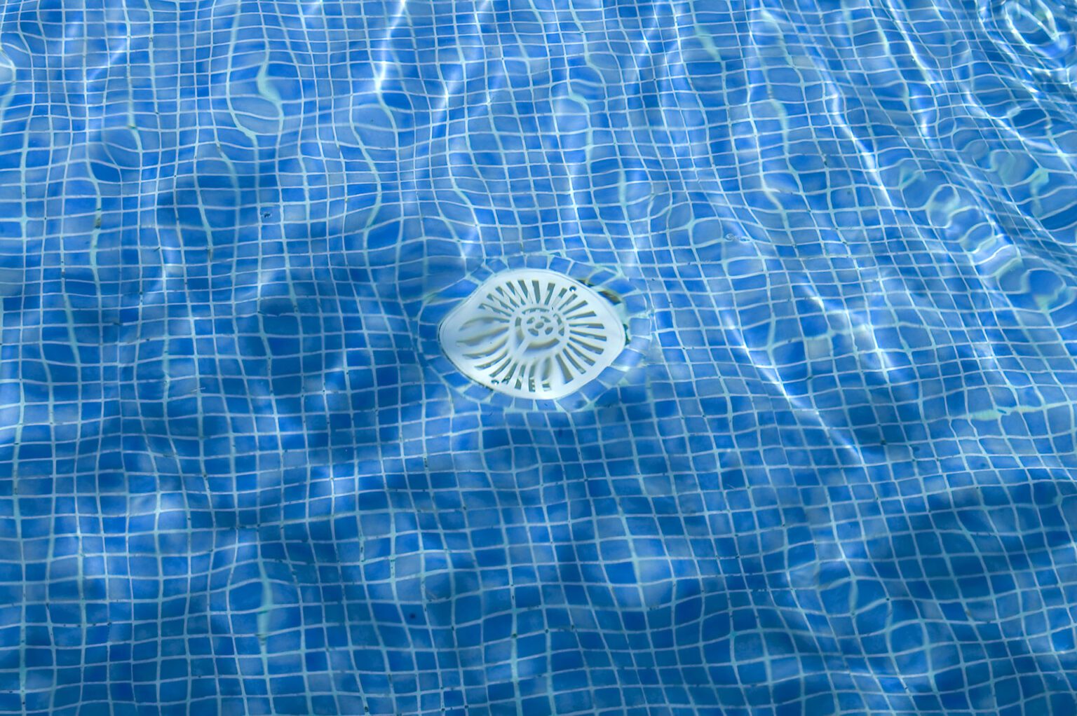 Understanding your pool circulation system - R&R Pools