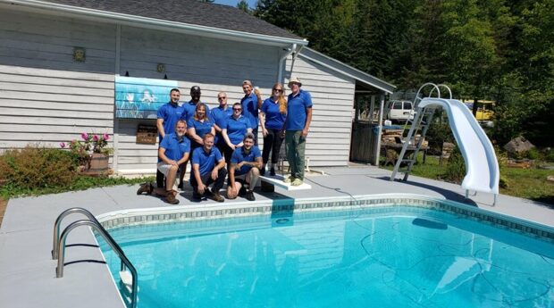 Installation & Service Crew