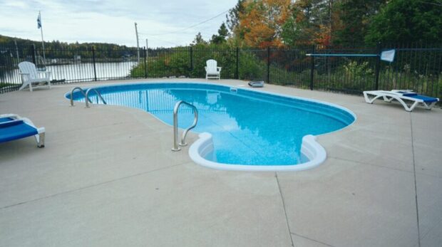 Vinyl pool in Seabright